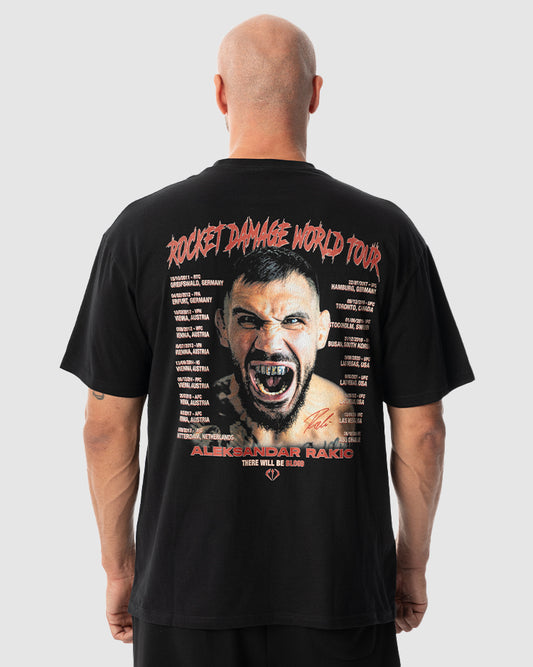 Aleksandar Rakic trägt das schwarze JUST DSRPT Standard World Tour Shirt
