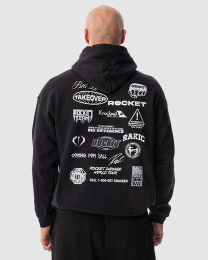 Aleksandar Rakic trägt das schwarze JUST DSRPT Standard Patches Hoodie